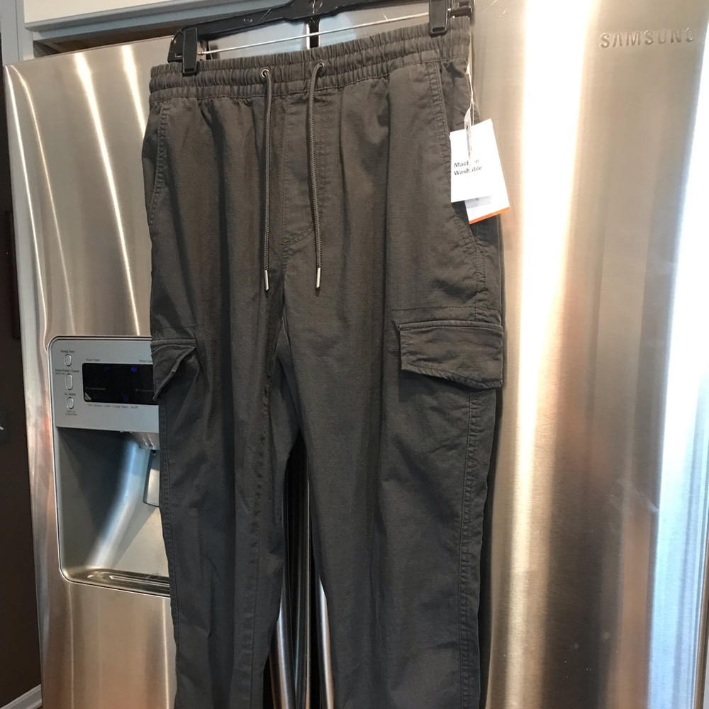 Men’s size small cargo jogger charcoal grey